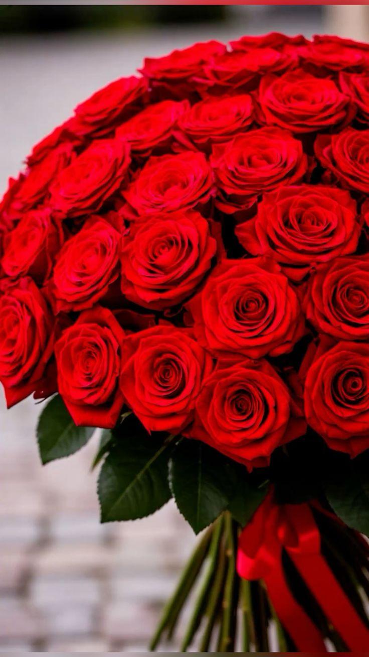 Seed Summit Studio workshop space where corporate flower arrangements are designed and prepared for business delivery